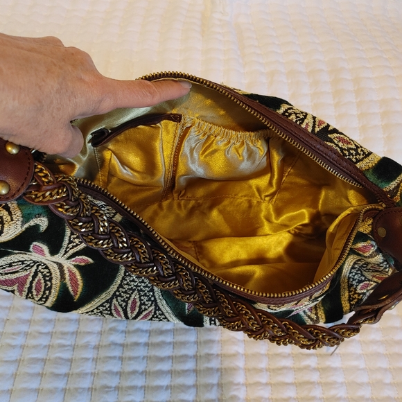 Maxx New York - Picture 3 of 4